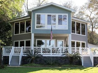 1193 N Bayshore Dr, Valparaiso, FL 32580