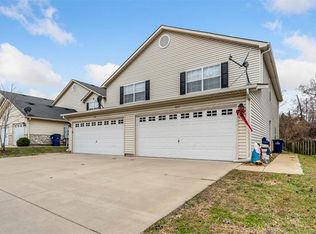 817 Woodside Creek Dr, Festus, MO 63028