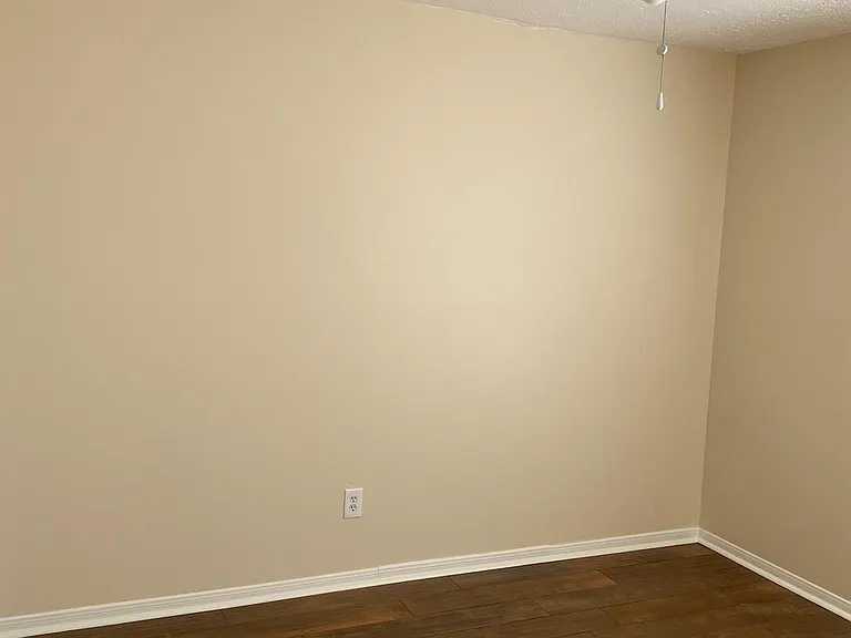 24 Chapparal Ct — Photo 3