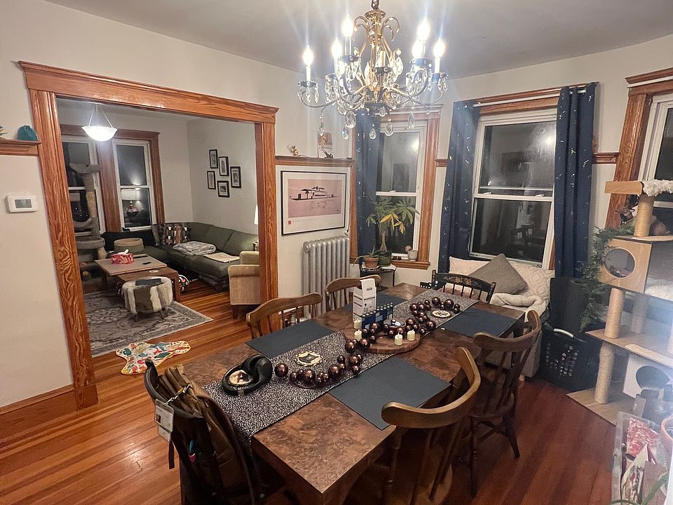 1st image of 45-47 Clarendon Ave #2