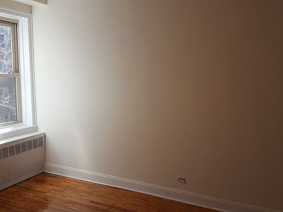 4th image of 4805 42nd St APT 6J