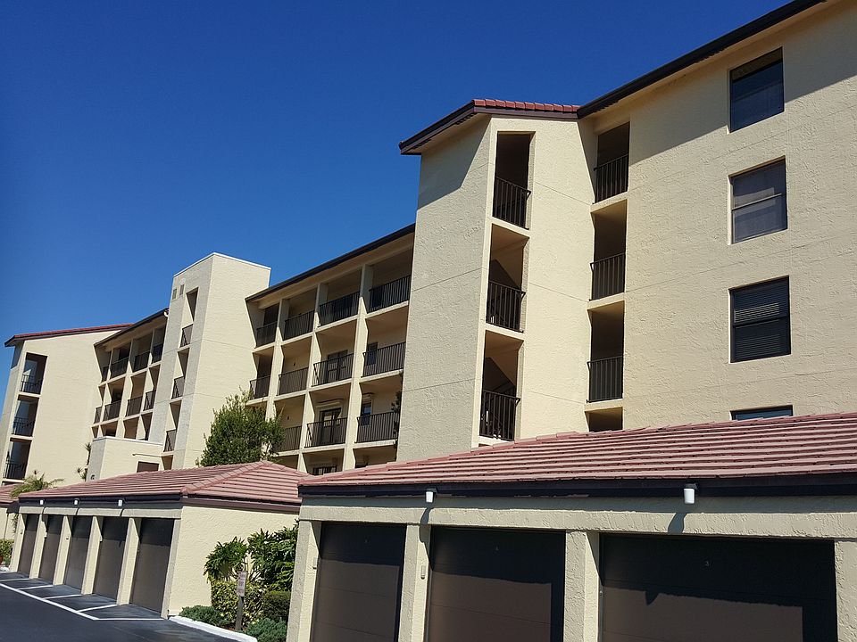 2nd image of 4703 SE 17th Pl APT 501