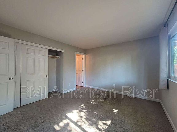 5th image of 8924 Sutters Gold Dr