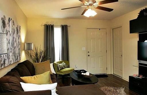 4th image of 2781 Peoples St APT 209