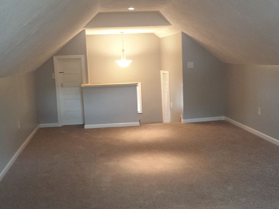 27'x14' Master Bedroom