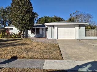 6742 Bowline Dr, Sarasota, FL 34231