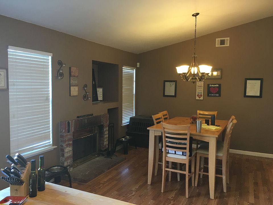 1st image of 2589 Drummond Dr