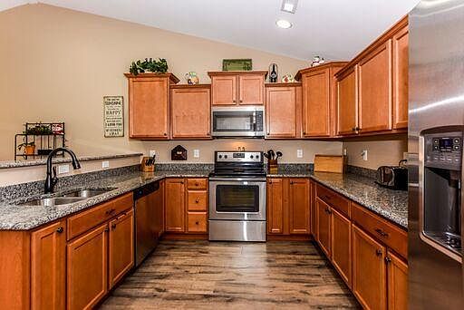 3rd image of 2765 Waters Place Dr #8