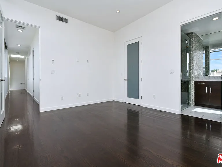 11610 Ohio Ave #1 — Photo 43