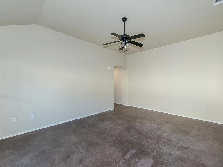 245 Joanne Loop #B — Photo 4