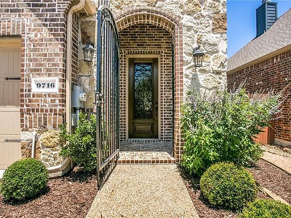3rd image of 9716 National Pines Dr