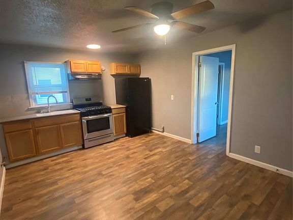 4th image of 808 N Cherokee Ave APT B