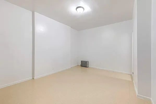 Rented by REAL New York | media 6