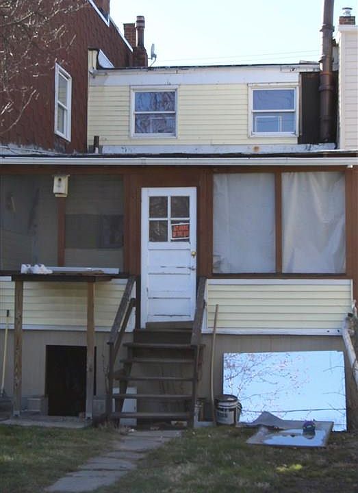 2nd image of 328 Broadway