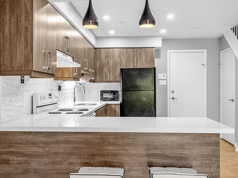 880 Broadview Ave #3 — Photo 3
