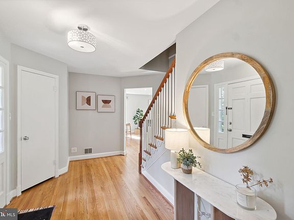 2nd image of 10010 Frederick Ave