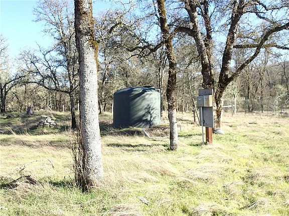 3rd image of 0 Stoney Oaks Loop
