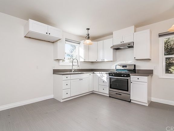 5th image of 4565 Yellowstone St