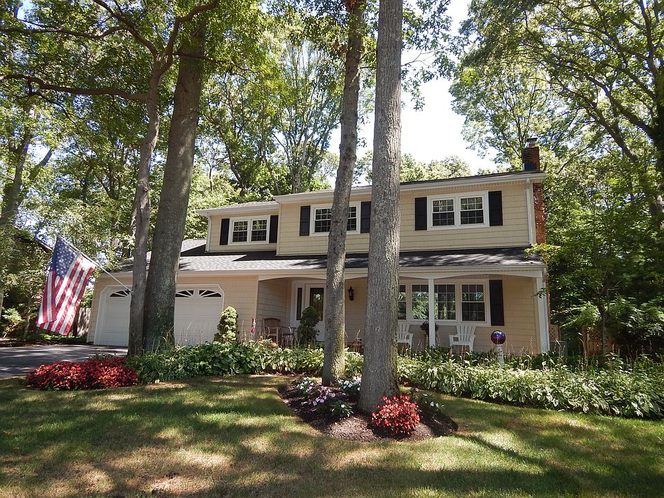 1st image of 17 Miller Ave