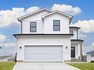 160 Bailey Cir, Waukee, IA 50263