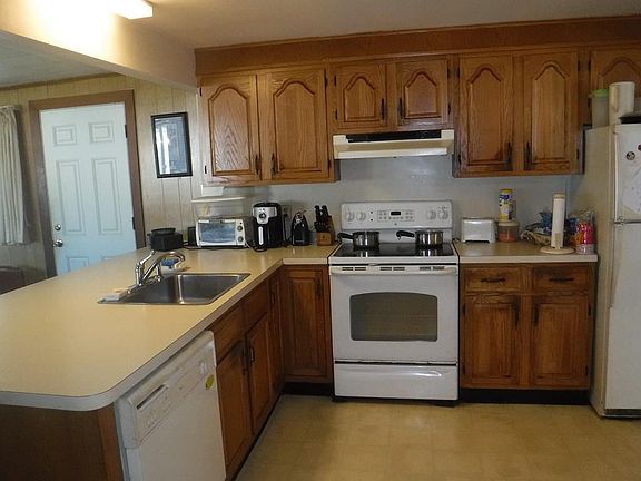 5th image of 44 Tamarack Trl