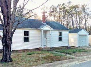 181 Brandy Brook Rd, Scituate, RI 02857