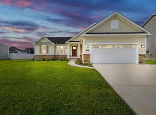 168 E Chapel Dr, Troy, OH 45373