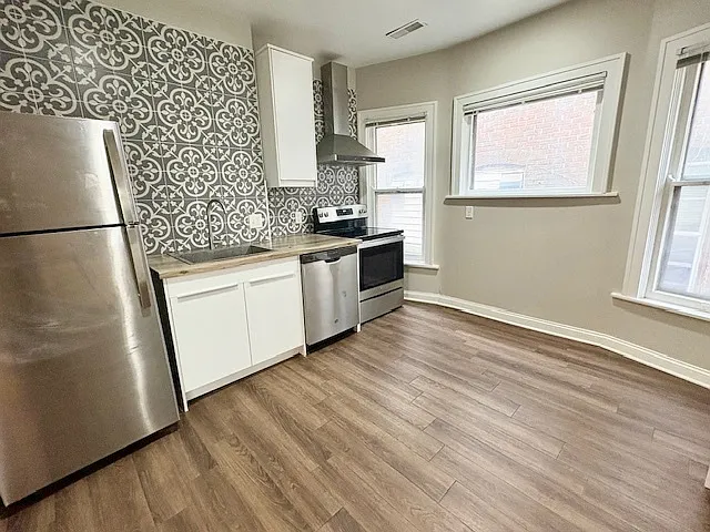 104 E Dayton St #2 — Photo 18