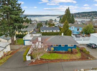 3415 Garden Ave N, Renton, WA 98056