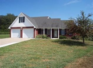 923 Garnet Point, Jefferson City, MO 65109