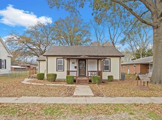 402 S Clinton St, New Athens, IL 62264