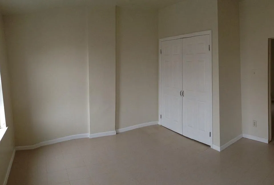 2 Bedrooms at 708 Summer Ave #1, Newark NJ — photo 2