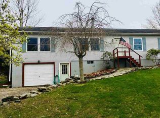 9 Seward St, Hoosick Falls, NY 12090