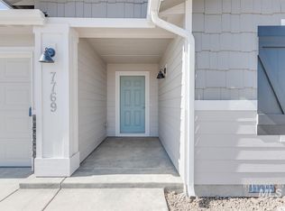 2737 W Rickon St, Meridian, ID 83642