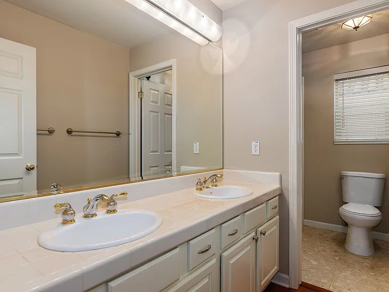 137 Camino Del Sol — Photo 32