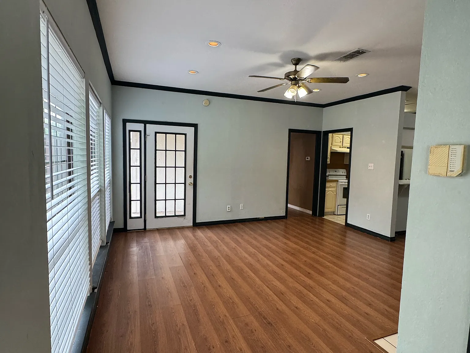 3 bed, 1100 sqft, $1,750 — Photo 4