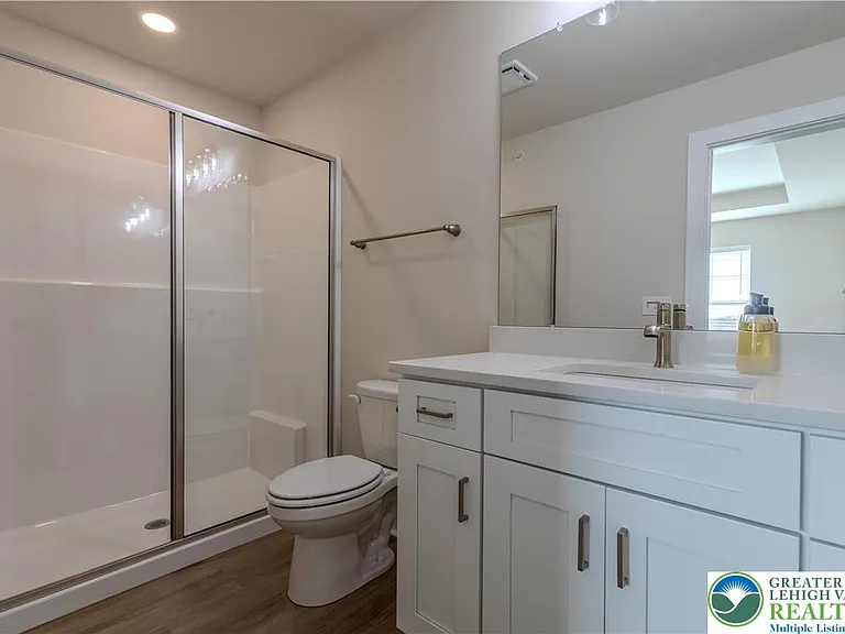 1411 Greenview Dr #24 — Photo 17