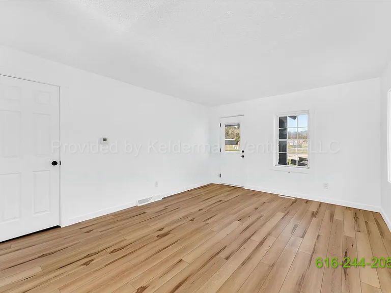9335 SW Greenville Rd — Photo 10