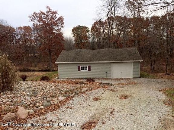 2nd image of 10928 W Vermontville Hwy