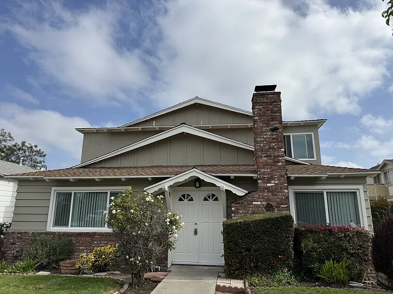 325 E Amerige Ave #A — Photo 1