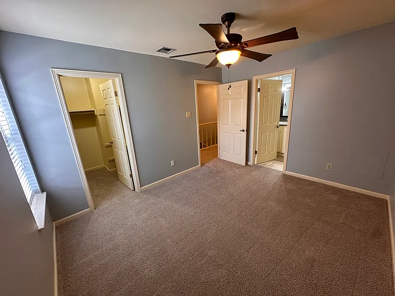 439 Rena Dr — Photo 15