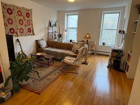 3rd image of 721 Dean St #3