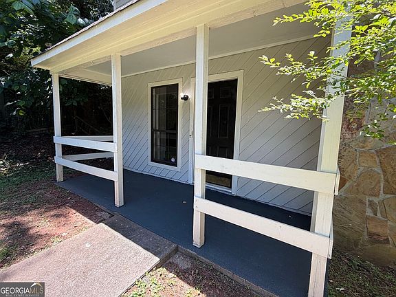 2nd image of 1386 Williamsburg Ln