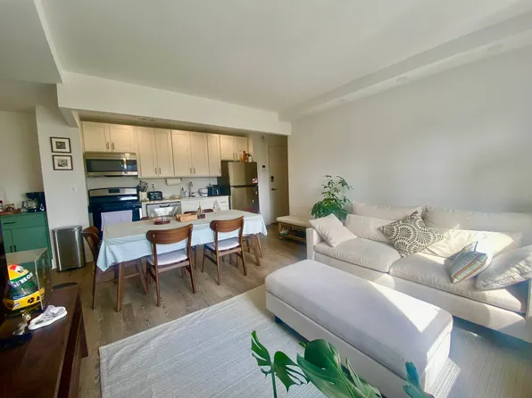 45 W 81st St, New York, NY