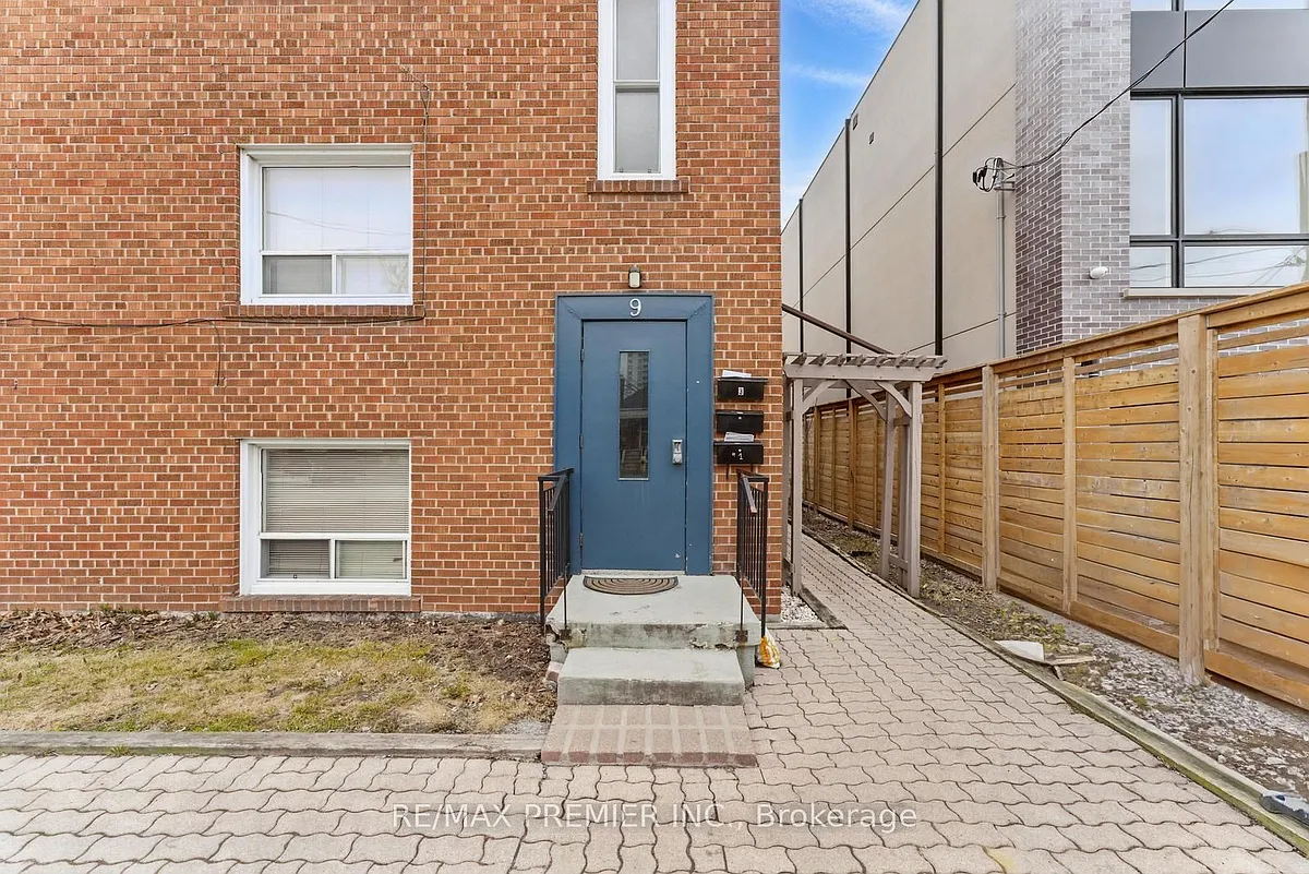 Building Photo - 9 Bracebridge Ave #LOWER