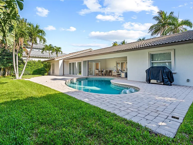 18 Eleuthera Dr — Photo 60