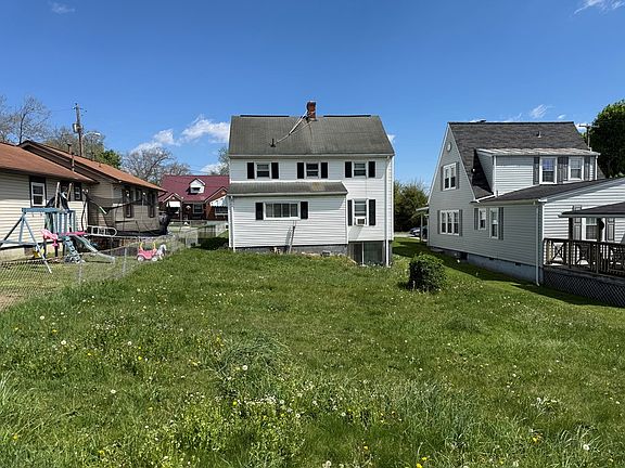 2nd image of 310 Clyde St