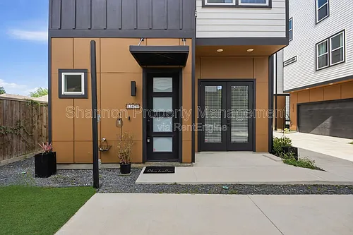 1307 Bayou St #B Photo 1