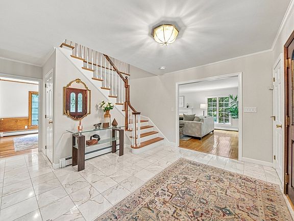 5th image of 25 Laxfield Rd