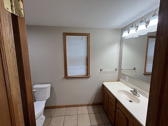 4th image of 721 S 22nd St